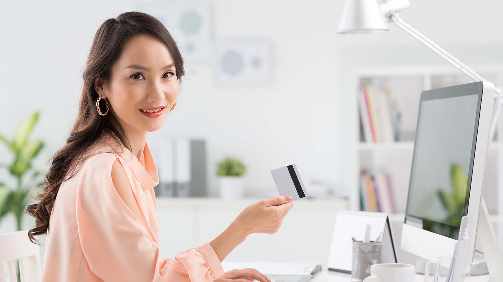 Online, Apps & Text Payment Methods for Small Businesses - Weave